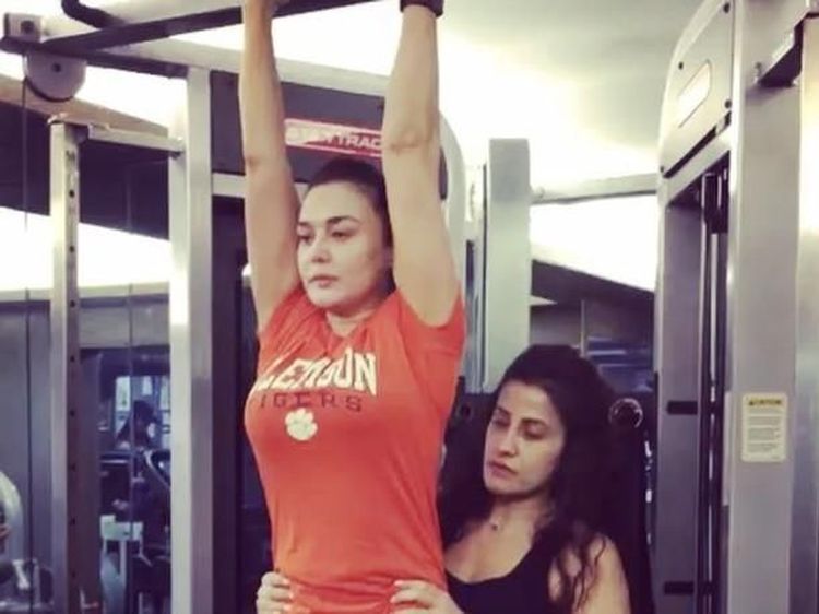 Rahasia Bugar Preity Zinta yang Masih Terlihat 20 Tahun di Usia 40-an