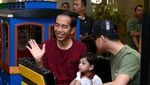Foto: Prabowo Turun Gunung ke Jabar, Jokowi Mudik ke Solo