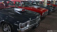 Lebih dari 100 mobil classic dihadirkan di acara ini. Mobil - mobil buatan America, Italy, Jerman, Perancis dan Jepang