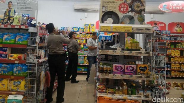 Polisi olah TKP pencurian di minimarket, Boyolali.