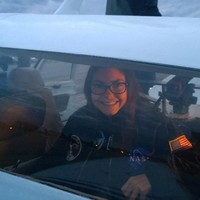 Alyssa pun telah belajar cukup banyak hal untuk terbang dan tinggal di Mars. Ia bahkan telah mahir dalam robotik bahkan merangkai roketnya sendiri. Foto: Twitter Alyssa Carson