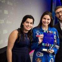 Alyssa pun tidak bersekolah seperti remaja 17 tahun kebanyakan. Apalagi dibanding dengan belajar jadi astronaut kehidupan sekolah tampak lebih membosankan baginya. Foto: Twitter Alyssa Carson