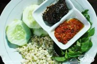 Begini Lezatnya Ayam Goreng Plus Sambal Blondo yang Jadi Favorit Presiden Jokowi