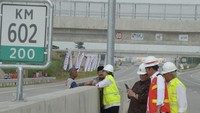 Selain akan digunakan saat Lebaran tahun ini,  tol ini membuat jarak Jakarta-Ngawi yang biasa ditempuh 24 jam menjadi lebih singkat yakni 10 jam. Foto: Dok. Sekretariat Kabinet/Biro Pers Setpres