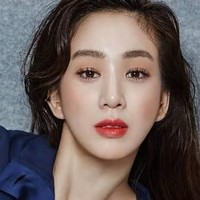 Bentuk bibir aktris berdarah Korea-Australia Jung Ryeowon memiliki pesonanya tersendiri. Lihat saja senyumannya ini. Foto: Istimewa