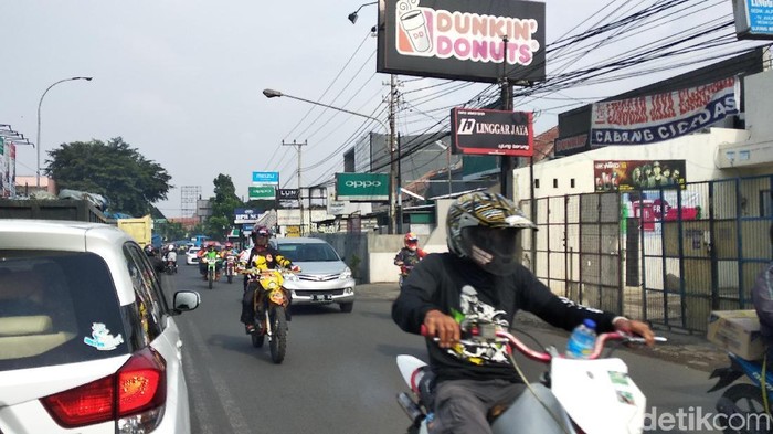Dilintasi Ribuan Bikers Trail, Ujungberung Sempat Tersendat