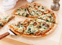 Pencinta Pizza, Ini 7 Trik Makan Pizza Agar Tetap Langsing