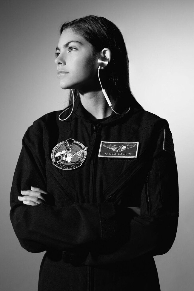 Nantinya astronaut wanita tersebut akan menghabiskan waktu dua hingga tiga tahun untuk mengeksplorasi kondisi alam di sana, mencari tanda-tanda kehidupan, hingga menanam tumbuhan untuk dimakan. Alyssa Carson akan menjalani pengalaman mirip film The Martian. Foto: Twitter Alyssa Carson