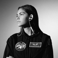 Nantinya astronaut wanita tersebut akan menghabiskan waktu dua hingga tiga tahun untuk mengeksplorasi kondisi alam di sana, mencari tanda-tanda kehidupan, hingga menanam tumbuhan untuk dimakan. Alyssa Carson akan menjalani pengalaman mirip film The Martian. Foto: Twitter Alyssa Carson