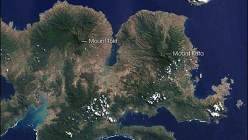 Kalau ini penampakan pulau Sumbawa dari satelit NASA Foto: ESA/NASA