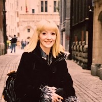 Ini tampilan Rachel Evans 17 tahun lalu sebelum terobsesi operasi plastik. Foto: Instagram Rachel Evans