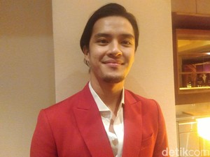 Empat Tahun Vakum, Morgan Oey Nyanyi Lagi