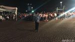 Jelang Fajar, Jemaat GBI Glow Padati Monas Rayakan Paskah