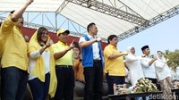 Airlangga menyampaikan 3 program pasangan cagub dan cawagub Jatim nomor urut 1 Khofifah-Emil.