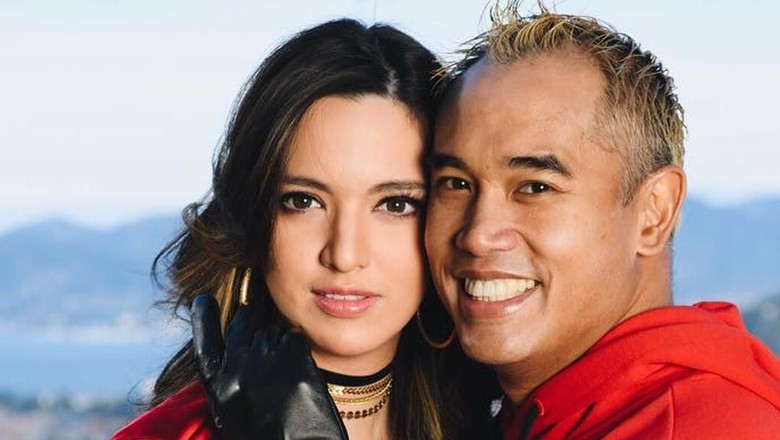 Ekspresi Cinta ala Nia Ramadhani dan Ardi Bakrie /Foto: (Instagram/@ardibakrie) Ekspresi Cinta ala Nia Ramadhani dan Ardi Bakrie /Foto: (Instagram/@ardibakrie)