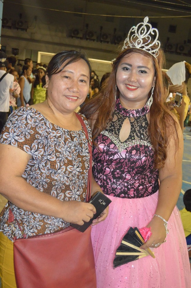 Abigail yang dulu mengalami kelebihan berat badan kini menjadi sosok yang cantik dan lebih langsing. Sosoknya pun menjadi viral ketika Abigail mengunggah rahasia dietnya di akun Facebook. Foto: Facebook Abigail Viana Jabel