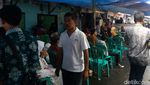 Potret Ngunduh Mantu di Tengah Lokasi Kebakaran Taman Kota