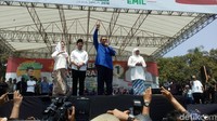 Ketua Umum Partai Demokrat Susilo Bambang Yudhoyono terjun langsung ke Jombang, Jawa Timur pada Minggu (1/4/2018).