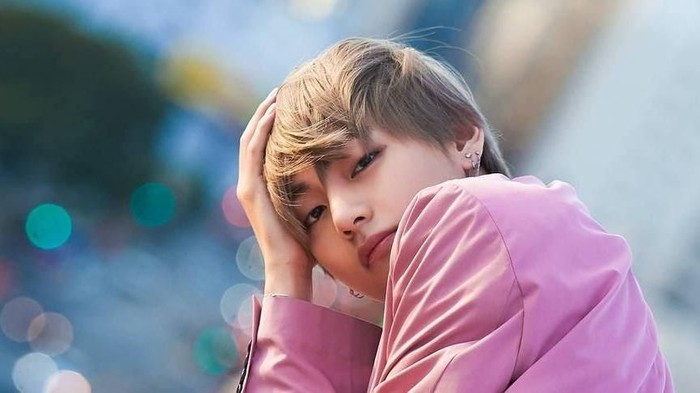 Tips sehat ala V BTS. Foto: Istimewa Tips sehat ala V BTS. Foto: Istimewa