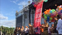Gubernur DKI Jakarta Anies Baswedan menghadiri perayaan Paskah GBI Glow di Monas. Dia juga mengimbau PNS DKI untuk meramaikan perayaan tersebut. Dalam sambutannya, Anies bicara soal persatuan dan keberagaman. (Foto: Ibnu Hariyanto/detikcom)
