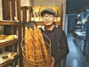 Pria Ini Tinggalkan 7 Tahun Kuliah Kedokteran Demi Jadi Pembuat Roti