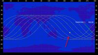 Lintasan Tiangong-1 pada 2 April 2018 pukul 07:15 WIB +/- 6 jam Tanda panah menunjukkan perkiraan lokasi benda saat ketinggiannya 10 km dari permukaan Bumi.