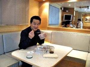 Gaya Makan Jackie Chan dan si Cantik Jessica Mila yang Bikin Ngiler