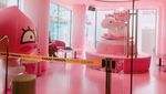 Kafe dengan Interior dan Dessert Serba Peach Ini Cantik dan Menggemaskan
