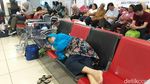 Foto: Suasana Panik Saat Lion Air Mendarat Darurat di Palembang