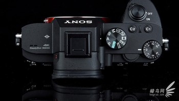 Sony Alpha 7 III memiliki performa AF yang telah dikembangkan secara luas dibandingkan seri sebelumnya. Sony turut menambahkan 4D Focus. Foto: fengniao