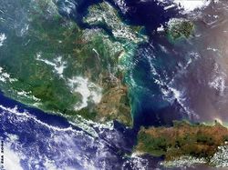 Menakjubkan! Indonesia yang Terpotret dari Antariksa