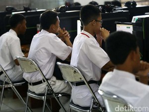 Sistem Kerja Kontrak Tambah Pengangguran Lulusan SMK
