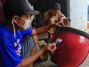 Resep Usaha Kerajinan Bak Sampah Saidah Bertahan Hingga 17 Tahun