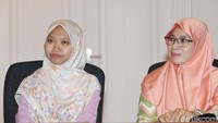  Pada pertemuan itu, Rifda Farnidah juga didampingi oleh keluarganya.