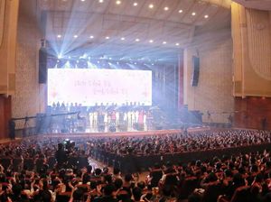 Foto: Konser K-Pop Langka di Korut yang Memukau Kim Jong Un