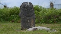 Terdapat sekitar 419 Megalith yang tersebar di dalam dan sekitar kawasan TNLL (Stanislaus Riyanta/dTraveler)