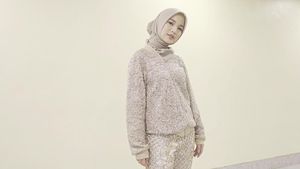 Foto: Deretan Artis Berhijab di Indonesia Fashion Week 2018