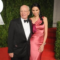 Wendi tetap menjalani kariernya di industri TV. Setelah menikah, ia menjadi vice president di Star TV. Foto: Getty Images