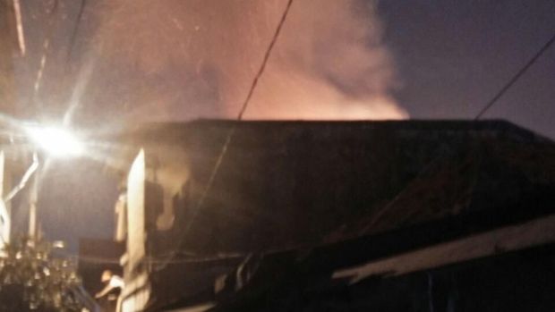 Kebakaran di Jembatan Besi Diduga dari Rumah Konveksi
