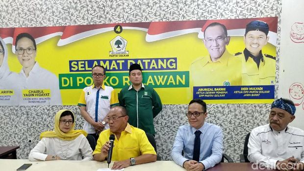 Aburizal Bakrie: Nurul Arifin Artis yang Mengerti Pemerintahan