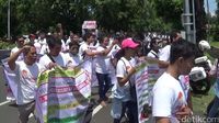 Demo Pengelola Seluler: 5 Juta Outlet Pulsa akan Gulung Tikar