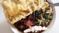 Waduh ide yang sangat bagus. Pindang tetel khas Pekalongan ternyata sangat cocok dipadu dengan tempe mendoan yang enak untuk sarapan. Foto: Instagram @pekalonganpost