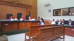 Hadirnya Vicky Shu-Syahrini Bikin Geger Sidang First Travel