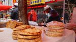 Yuk, Intip Keseruan Belanja dan Jajan Enak Pasar Muslim di Shanghai!