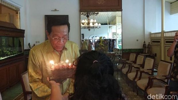 Sultan HB X ulang tahun ke 72