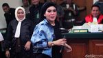 Aksi Syahrini saat Sidang, Kejambak hingga Kegerahan