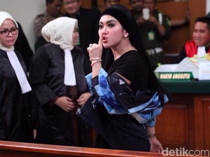 Syahrini ke Hakim: Bapak Harus Bener, Jangan Bela yang Salah