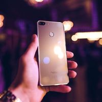 Cara Honor Menggempur Pasar Ponsel Selfie di Indonesia