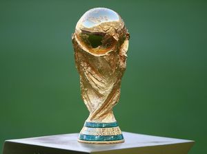 Yuk, Intip Pembuatan Trofi Piala Dunia di Italia