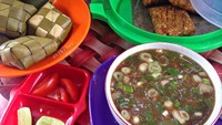 Di Solo, coto Makassar Cin Wa bisa jadi pilihan. Ada isian daging, kikil, hati, paru, ginjal dan babat sapi. Harganya terjangkau, Rp 10.000 per mangkuk! Foto: Instagram dhikanov